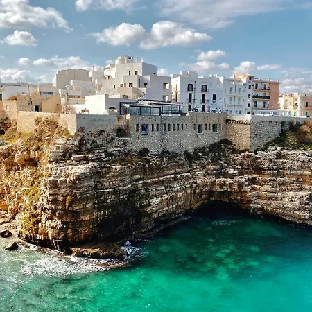 Dan - In Monopoli 3*