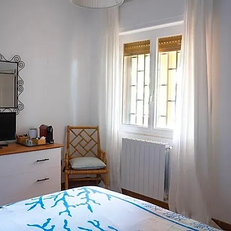 Dan - In Monopoli بيت ضيافة 3*