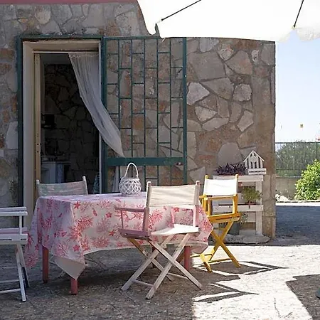Dan - In Monopoli بيت ضيافة 3*
